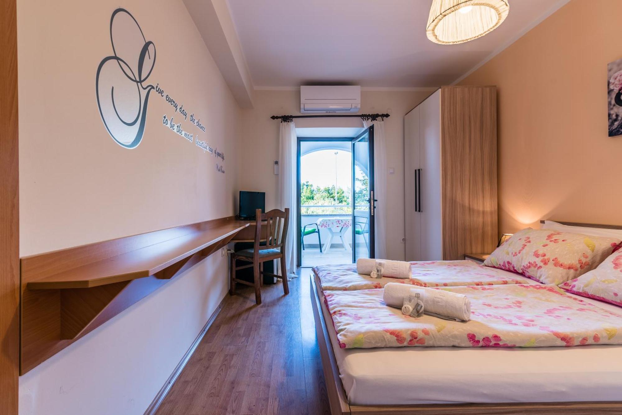 Bed and Breakfast Pansion Dujmovic Malinska Pokoj fotografie